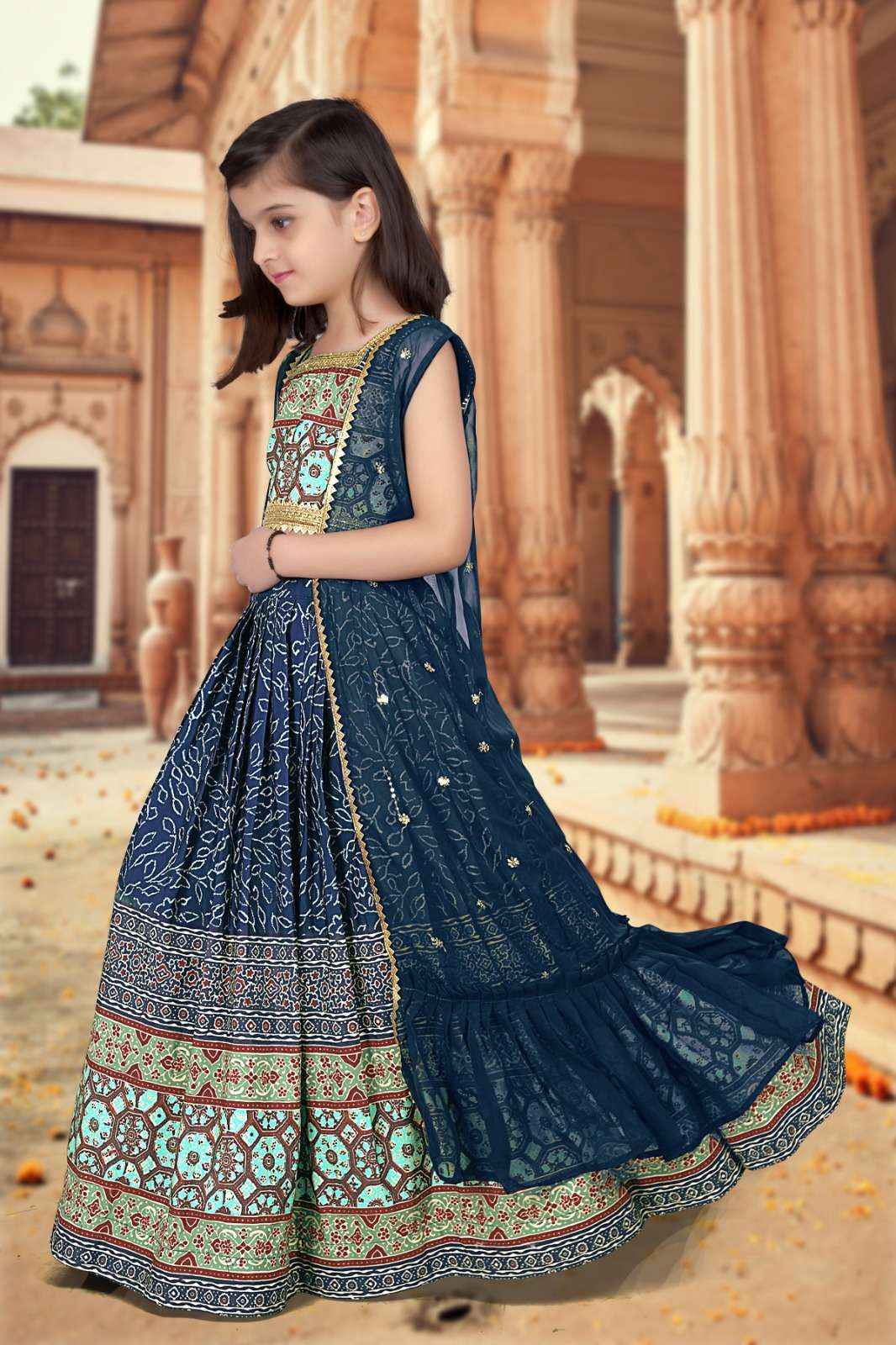 Royal Riwaaz Banarasi Beauty Lehenga Set